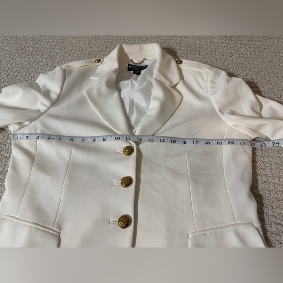 Gold and cream Blazer Structured Silhouette Business Wear - Picture 10 of 12